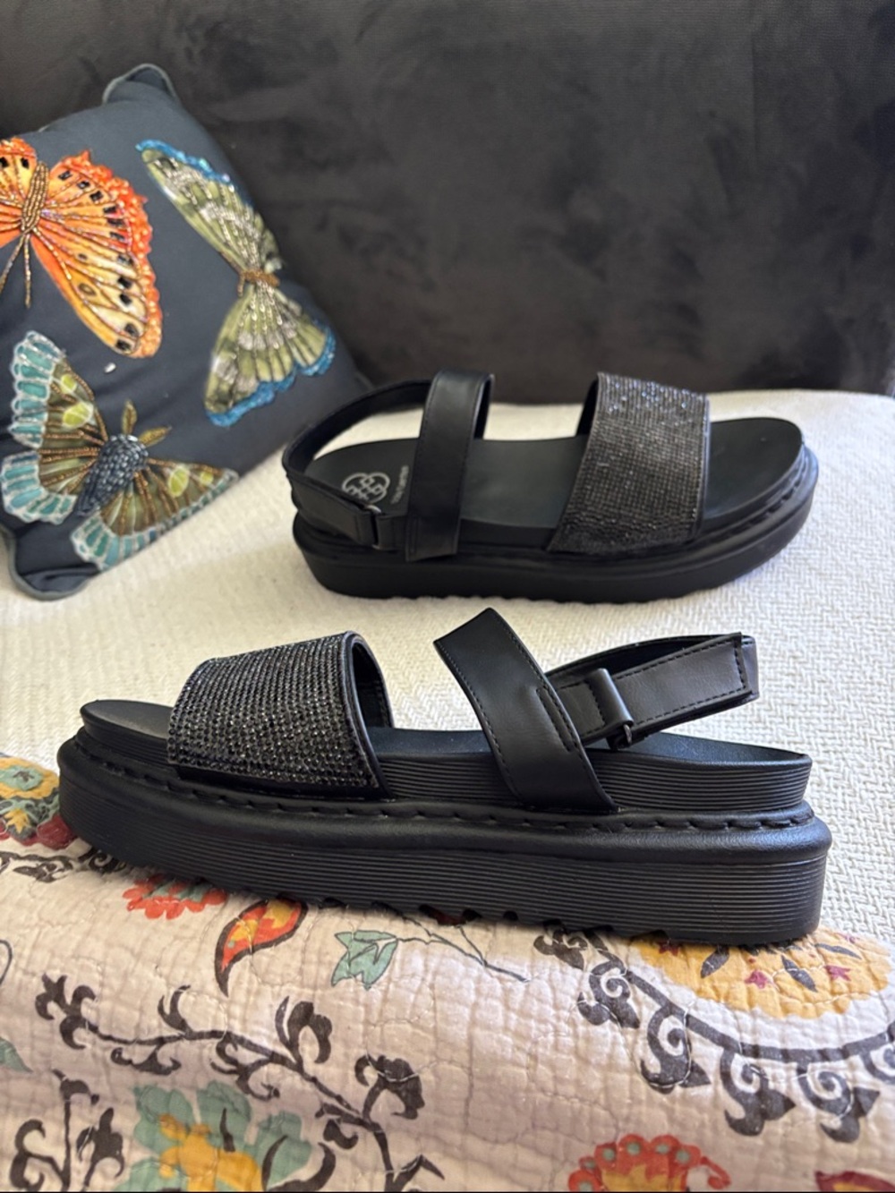 Chunky Platform Black Rhinestone Faux Leather Sandals Size 9